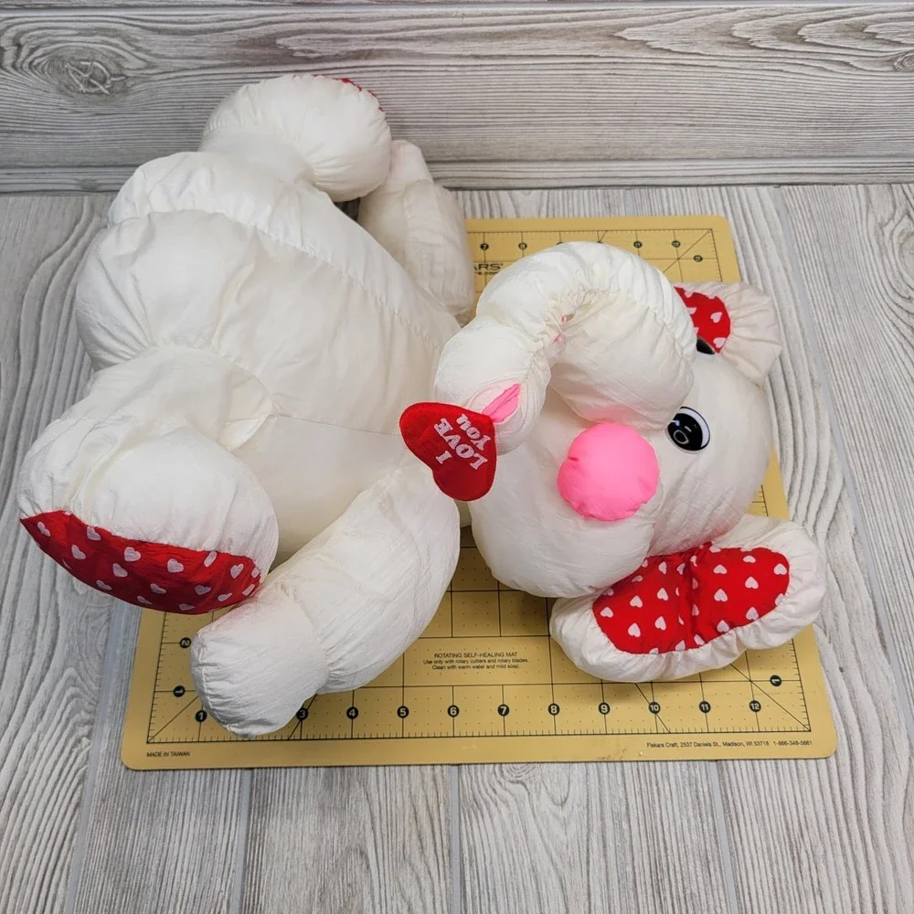 N/A keywords plush